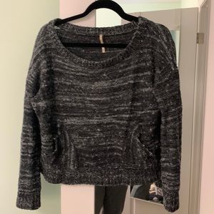 FREE PEOPLE sweater SMALL